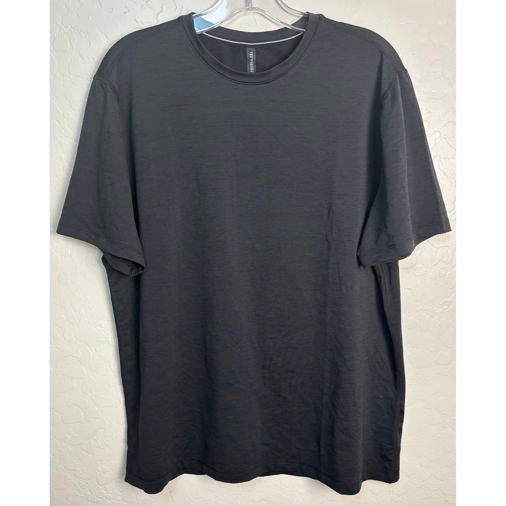 Ten Thousand Mens Lightweight Training Shirt Black Athletic Tee TTKT009V2 L 2619